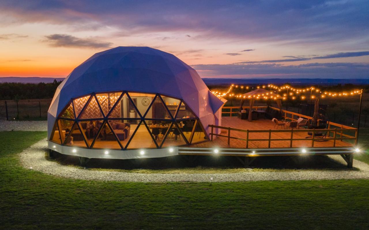 The Dome Breaza Villa Buitenkant foto