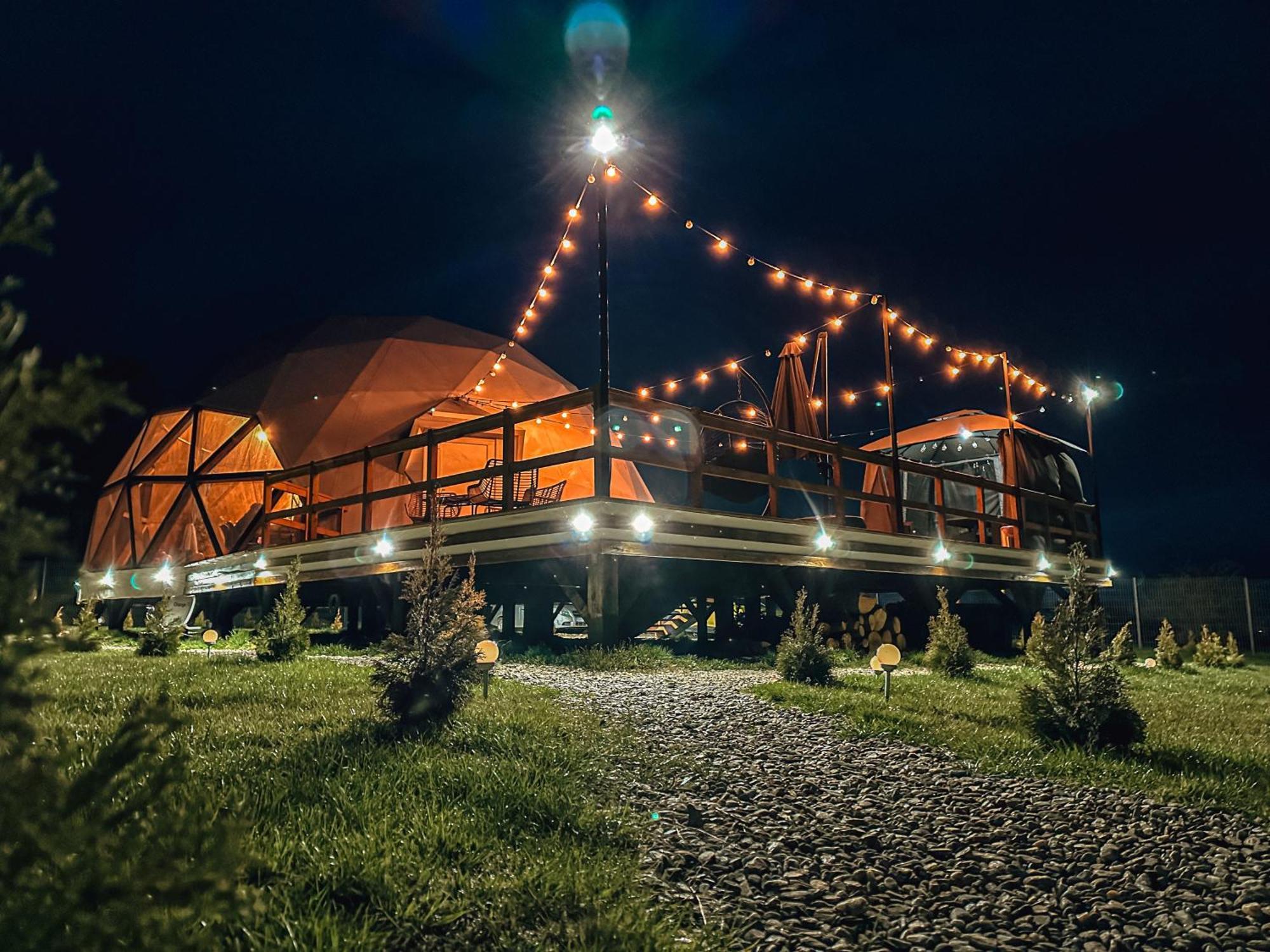 The Dome Breaza Villa Buitenkant foto